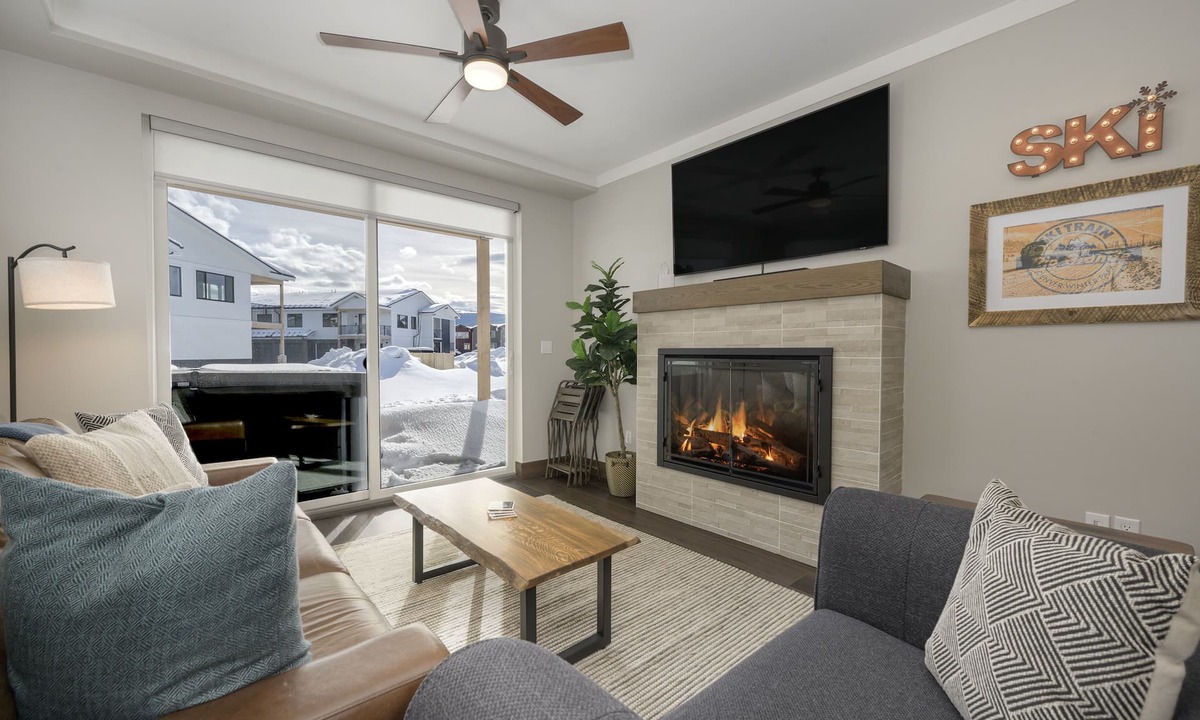 Fraser Condo | Brand New upscale 2-Bedroom Condo in Fraser with Large Private Hot Tub