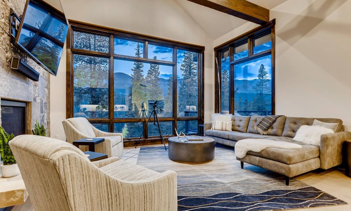 Peak 8 House | 🏆 Breck Ski Views | Gondola Access | Hot Tub | 3 Kings | Sleeps 8