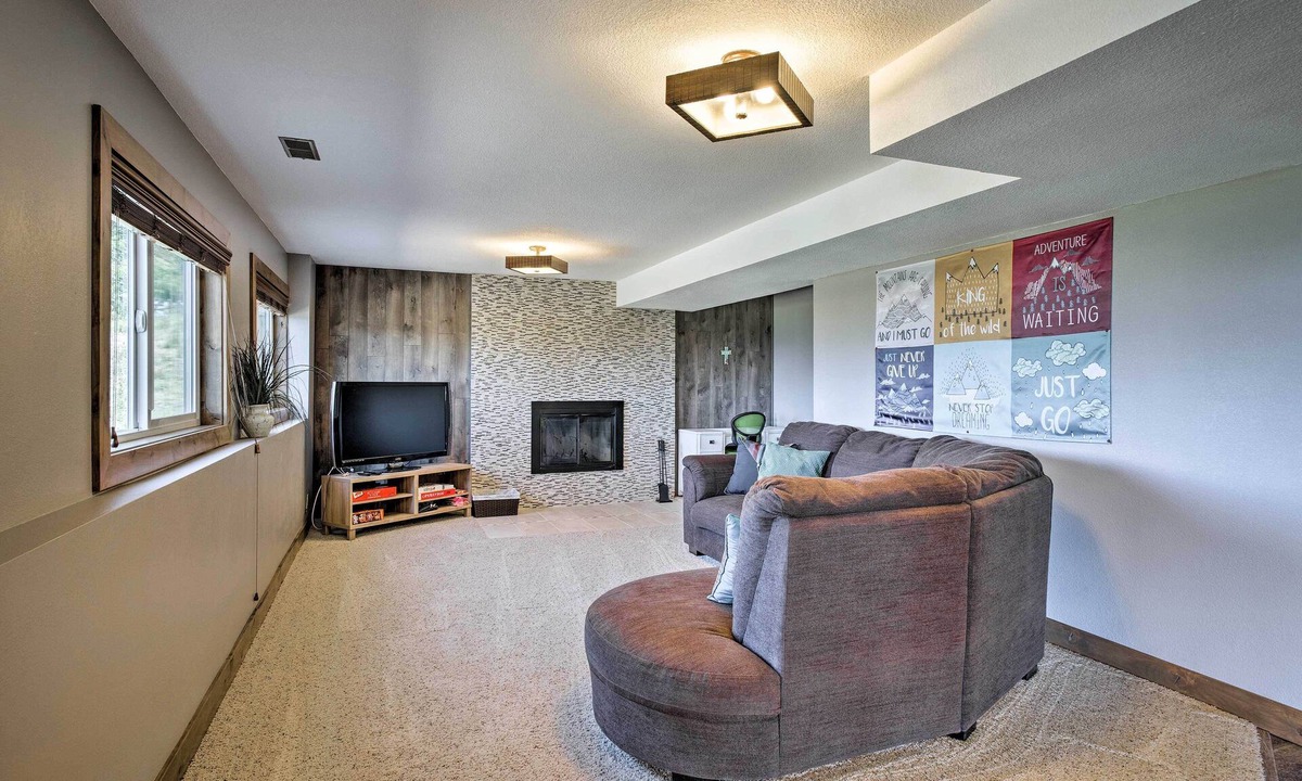 Briargate Apartment | Bright, Renovated Apartment w/ Views of Pikes Peak