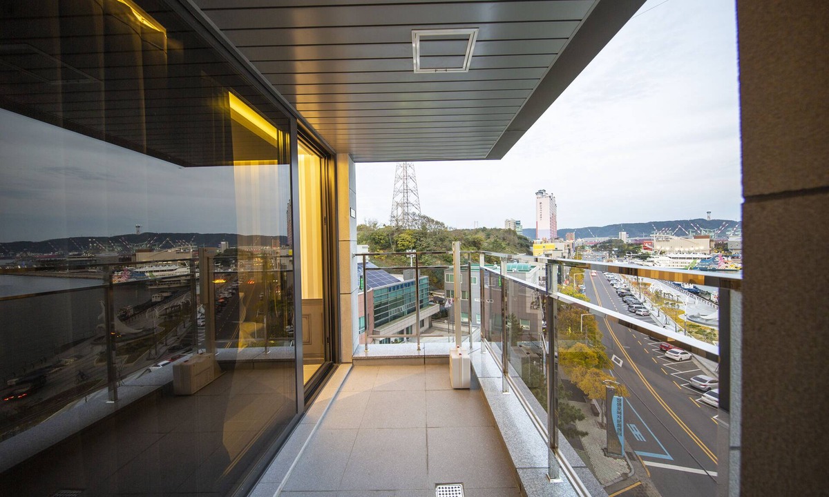 Naehae Hotel | Brown Dot Hotel - Jangsaengpo
