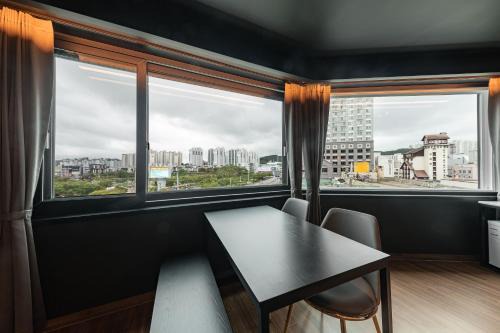 Seosan Hotel | Brown Dot Hotel Seosan
