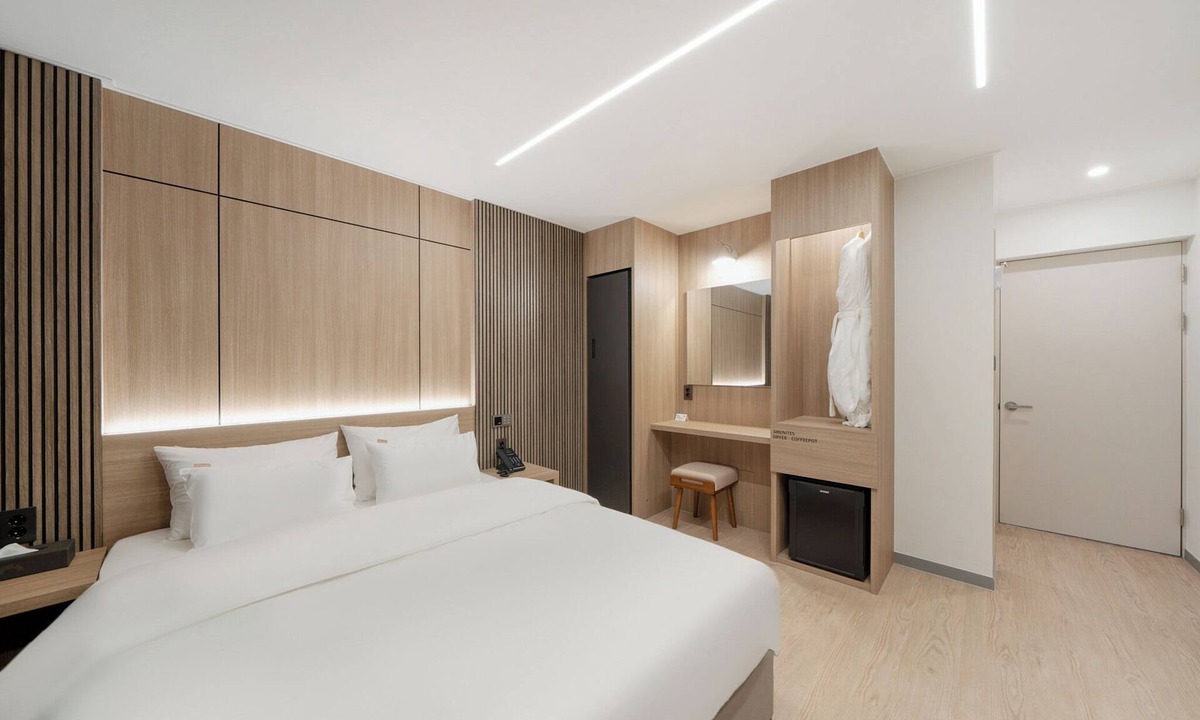 Wanju Hotel | BROWN DOT HOTEL WANJU BONGDONG