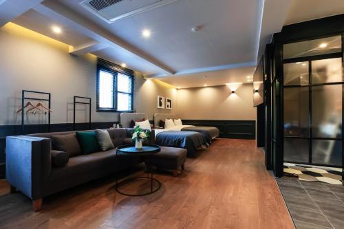 Pusanjin-gu Hotel | Brown Dot Yangjeong