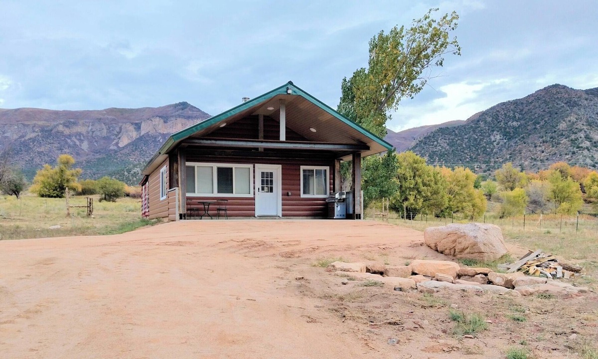 Whitewater Cabin | Cabin get-away in the Unaweep Canyon