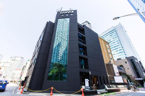 Haeundae Hostel | CANVAS BLACK Guesthouse