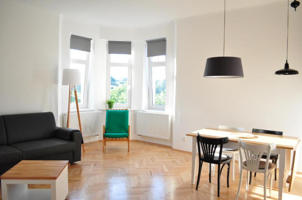 Prague 5 Apartment | Central-Modern-Apartment