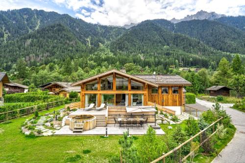 Chamonix-Mont-Blanc Ski Chalet | Chalet Trois Soeurs