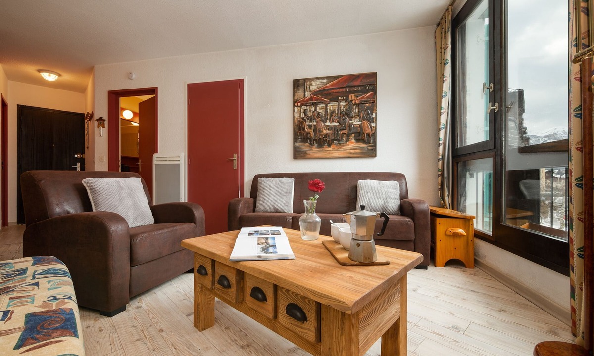 Chamonix City Centre Apartment | Cham Sud Marguerite B215 Family-Friendly with 2BR, Chamonix, France