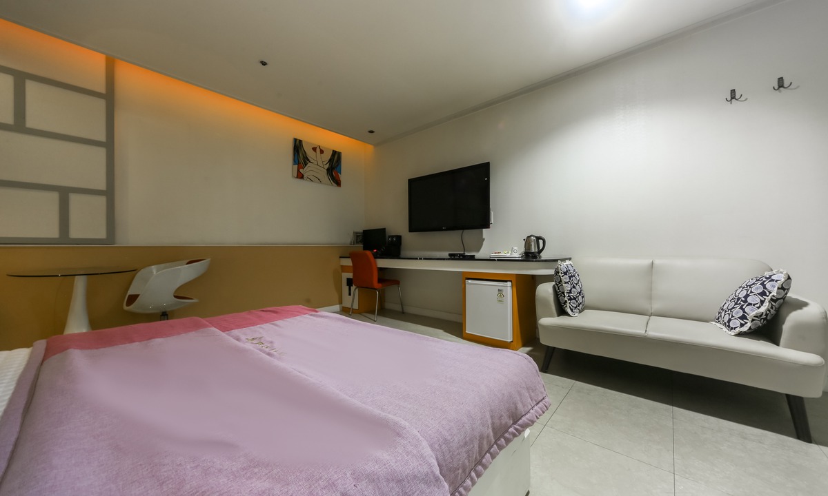 Sangnam-dong Hotel | Changwon Sangnam-Dong Rock