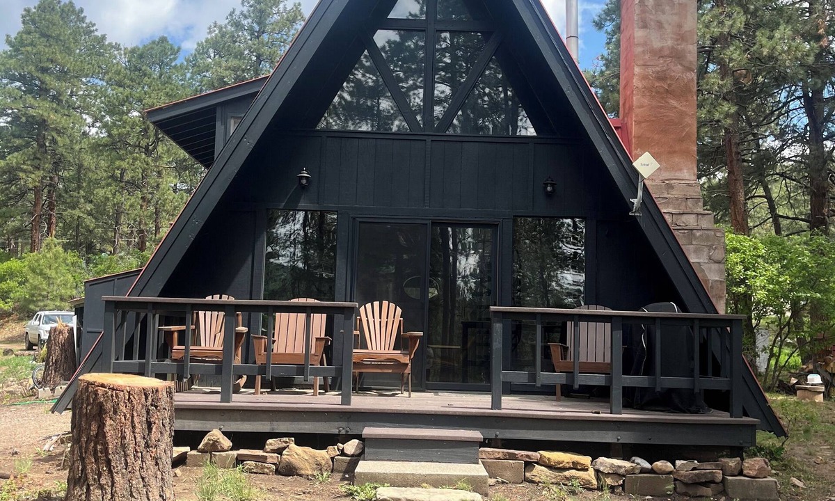 Forest Lakes Cabin | Charming 2-bedroom A frame Cabin in the woods with a AC unit