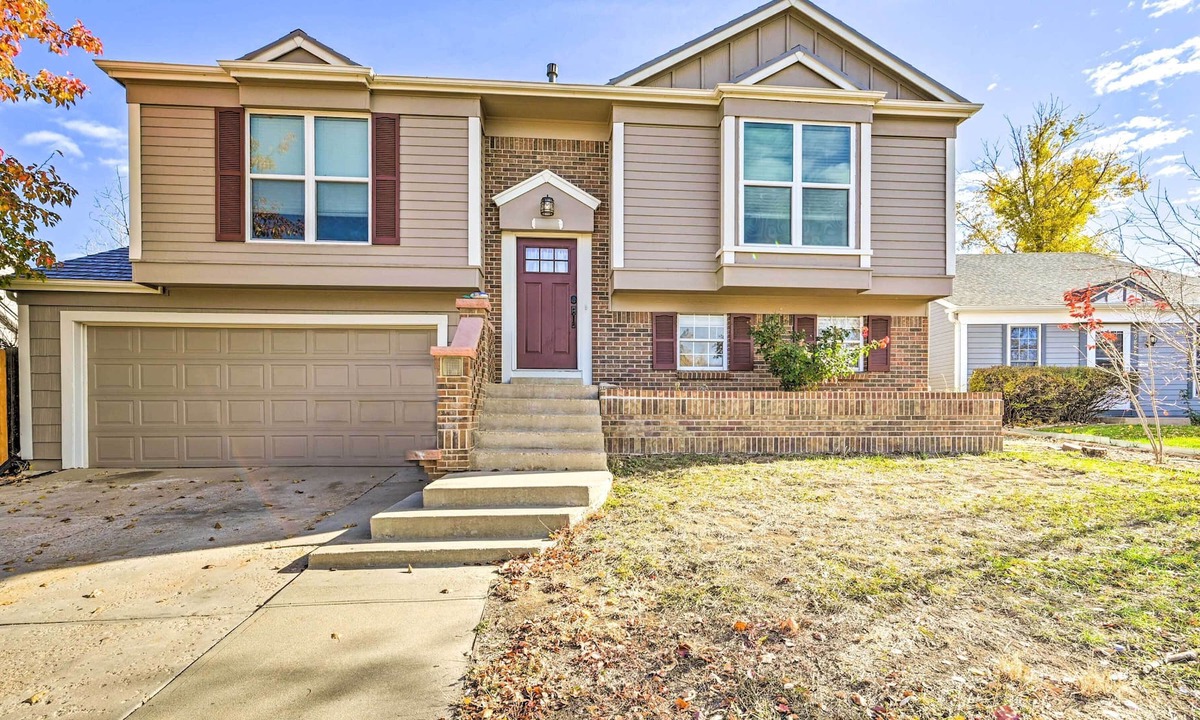 Seven Hills House | Charming Family Home ~ 17 Mi to Dtwn Denver!
