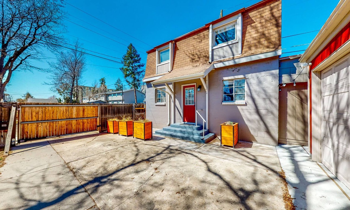 Sloan Lake Cottage | Charming Retreat - Fenced Yard - Dog-Friendly