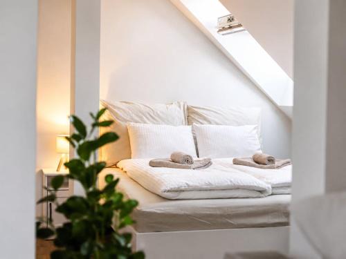 Petrska ctvrt Apartment | Cityview Center Prague 1 Modern Apartment Old Town