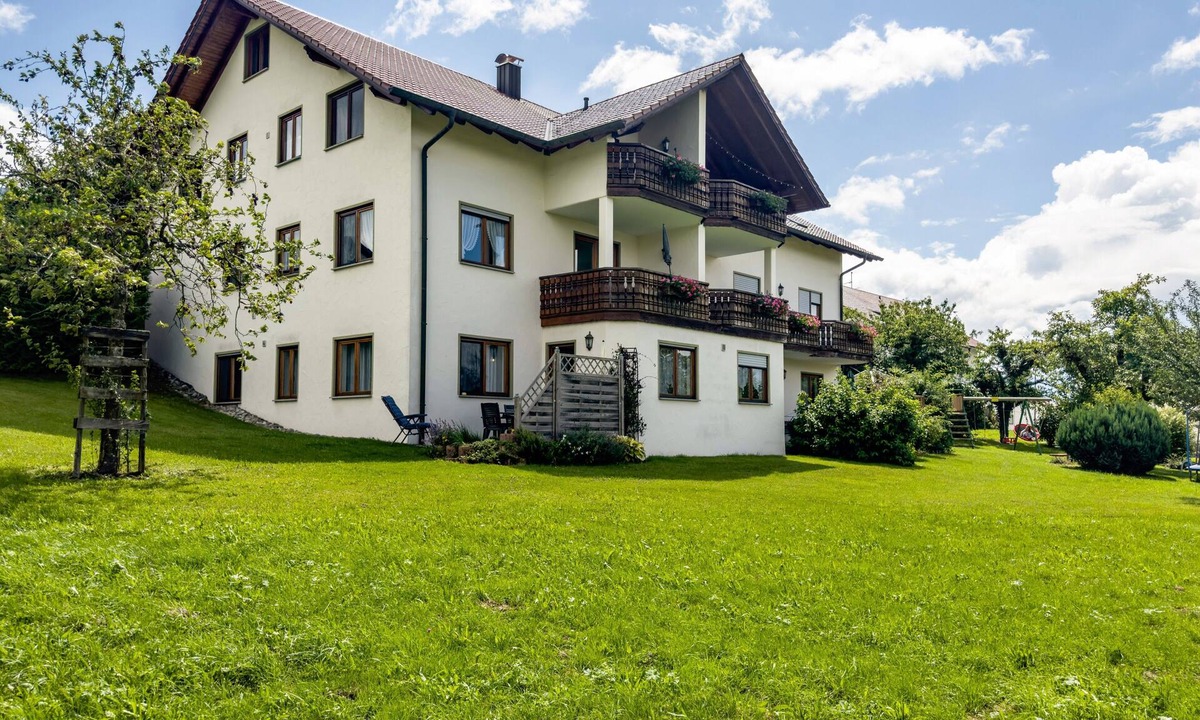 Ravensburg Apartment | Comfortable vacation apartment 70 m² with private terrace