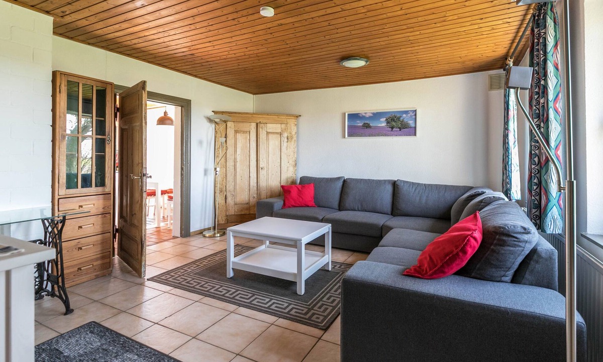 Kaiserin-Auguste-Viktoria-Koog Apartment | Comfortable Apartment “Deichgraf 2” close to the Sea with Wi-Fi