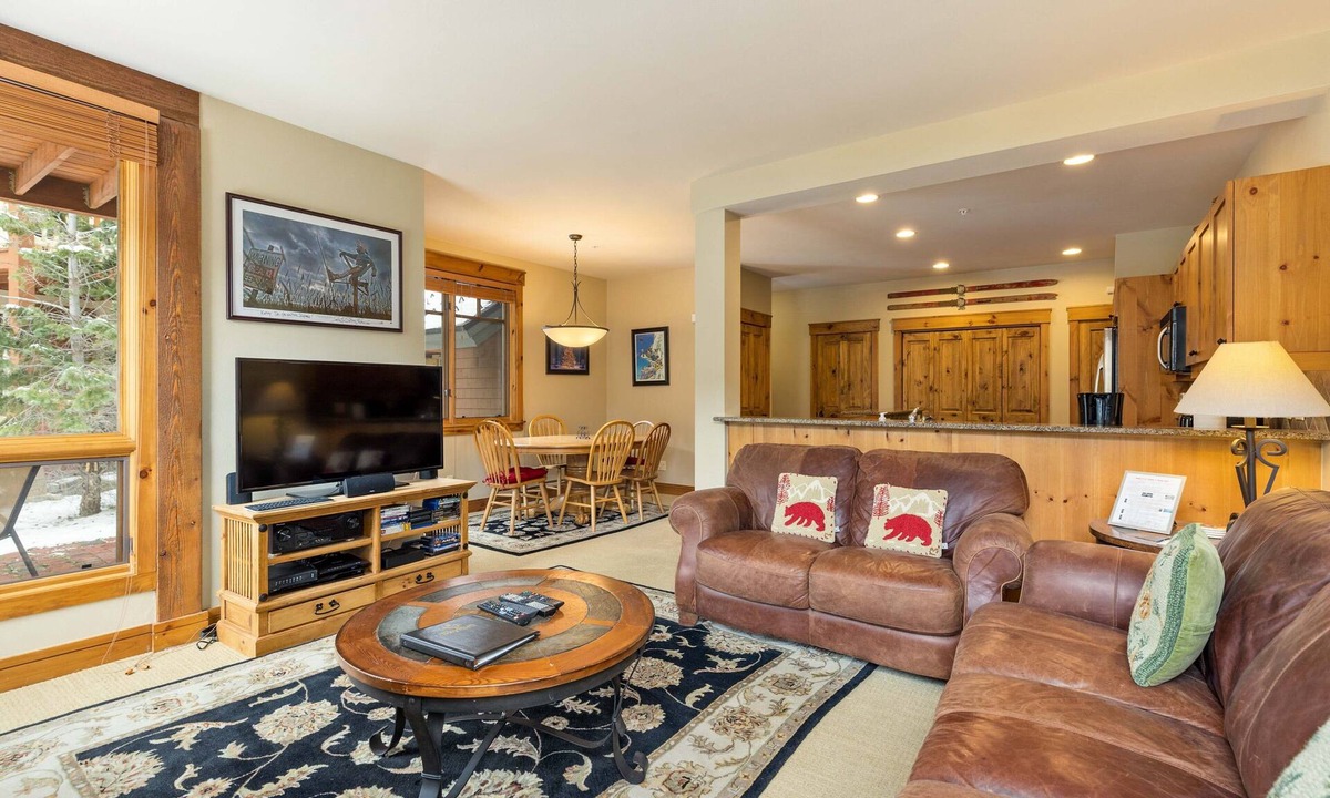 Keystone House | Condo Nestled in the Woods/On Shuttle Route to Slopes/Shared Pool and Hot Tub