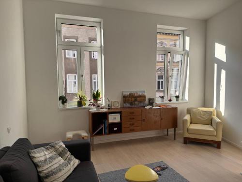 Funfhaus Apartment | cosy nice and urban Fünfhaus hideaway near U4 & U6