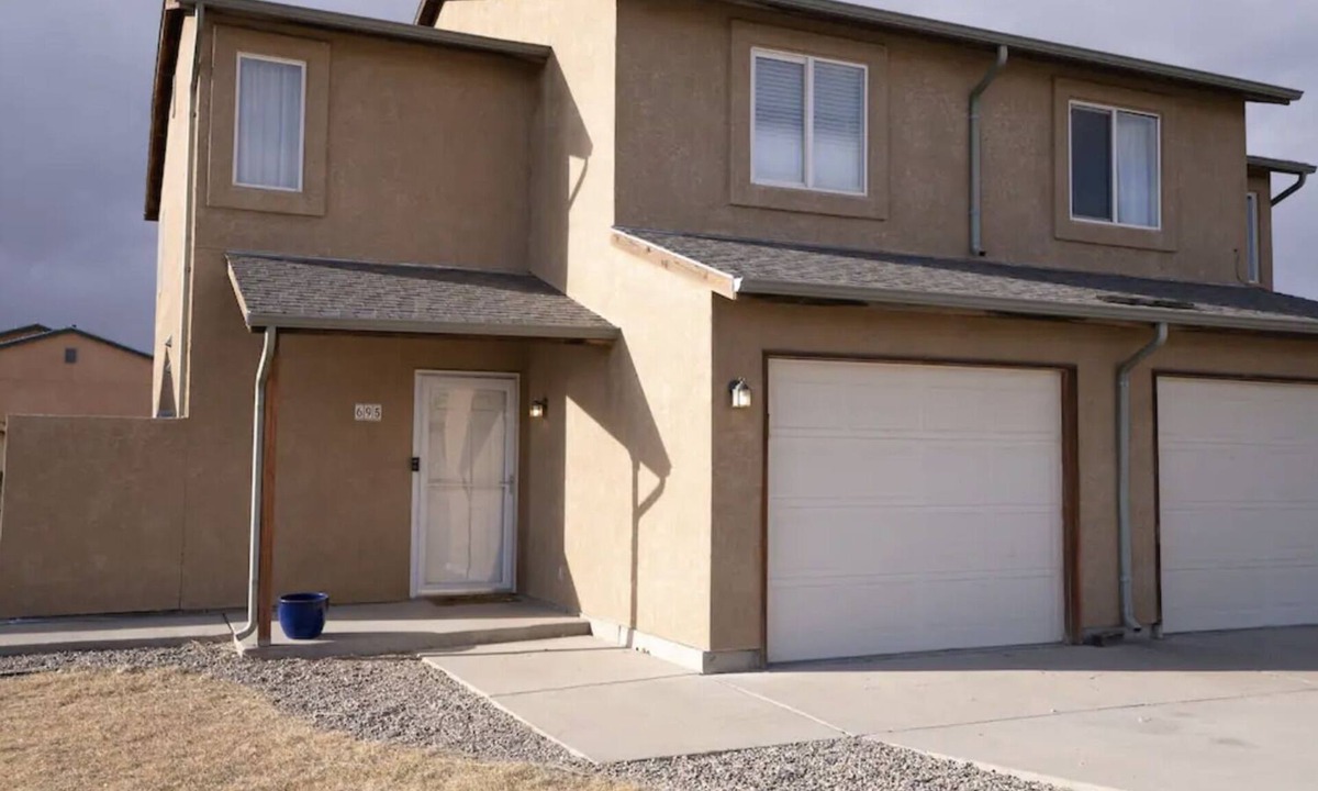 Pueblo West Condo | Cozy 3 Bedroom Private Pueblo West Duplex Close To Lake
