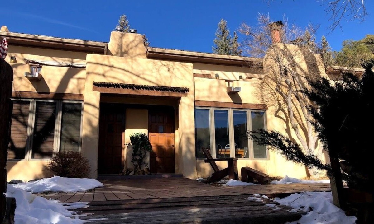 Arroyo Seco Condo | Cozy Adobe Condo near Taos Ski Valley - Hacienda de Valdez