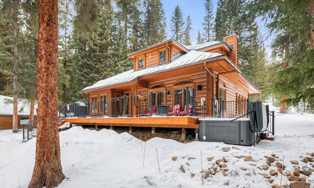 Breckenridge House | Cozy Cabin; 10 Min to Main St/Breck; Peaceful Spot