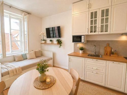 Petrska ctvrt Apartment | Cozy Central Prague Apartment , Walk to Old Town