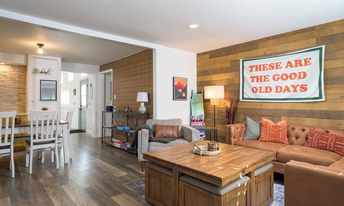 Alta Vista Area House | Cozy Family Retreat with Large Yard - Walk to Olde Town - Pet Friendly!