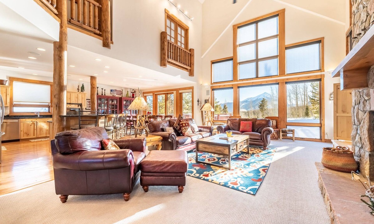Wildernest House | Cozy Home with Gorgeous Mountain Views in Wildernest neighborhood!