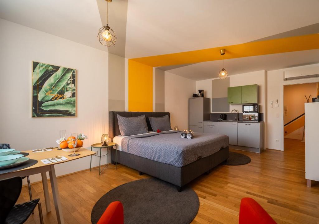 Margareten Apartment | Cozy Studio Apartment near Naschmarkt & U4 Metro