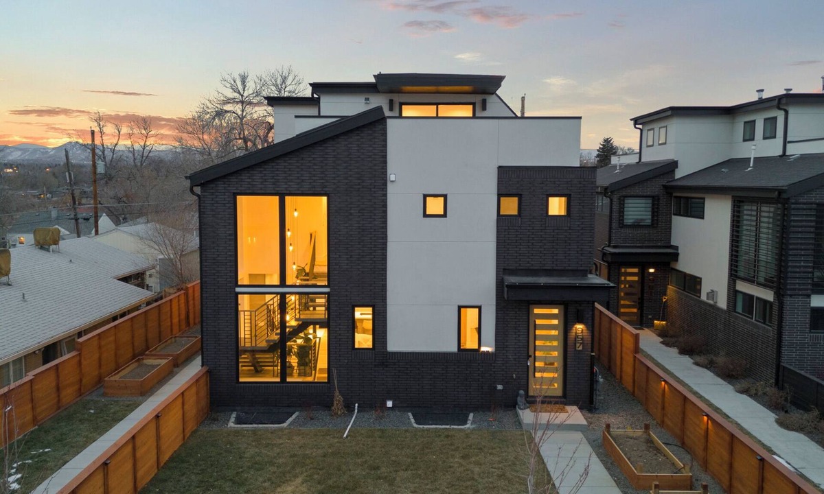 Villa Park House | Custom Luxury Home Modern Denver 4BR 5BA Skyline Rooftop Fire pit Chef Kitchen