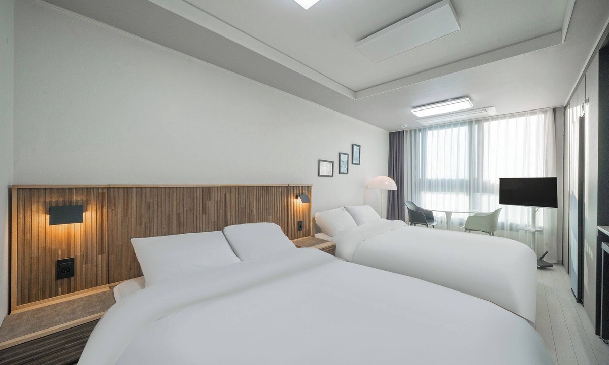 Seongnae-dong Bed & Breakfast | Daegu Dongseongro Star B&B Business Hotel