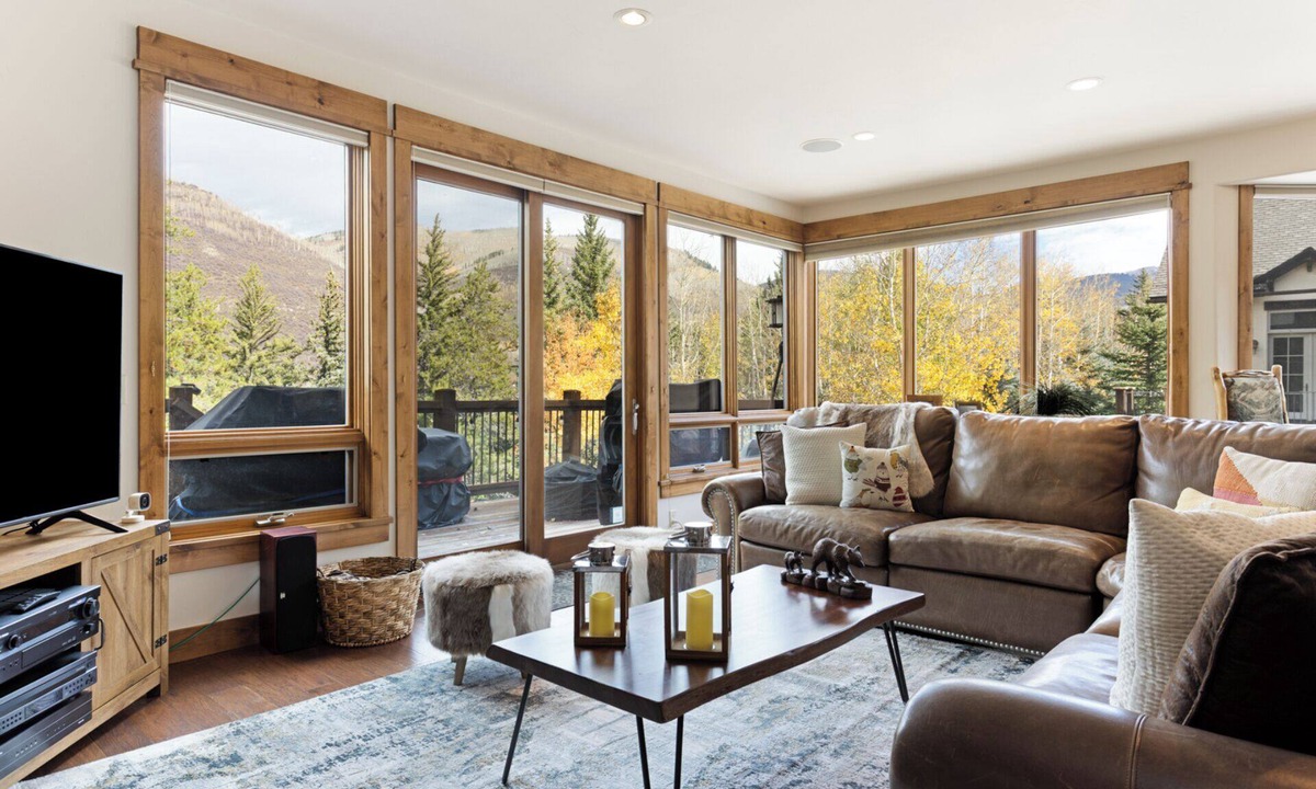 Highland Meadows House | Deerpath Haus: Private Hot Tub, Game Room, 2 Living Rooms, & more!