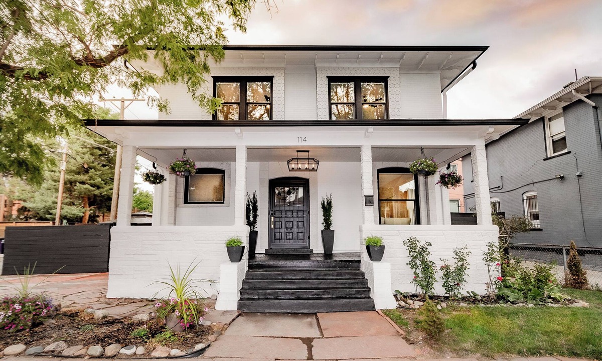 Speer House | Denver on 2nd - Newly Remodeled, Steps from Vibrant Restaurants