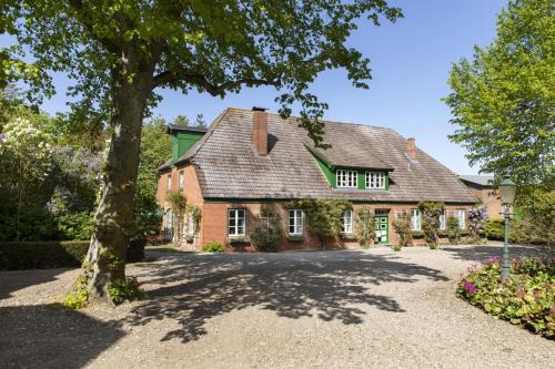 Harmsdorf House | Die Meierei - mit Pool & Tennisplatz, nahe Ostsee