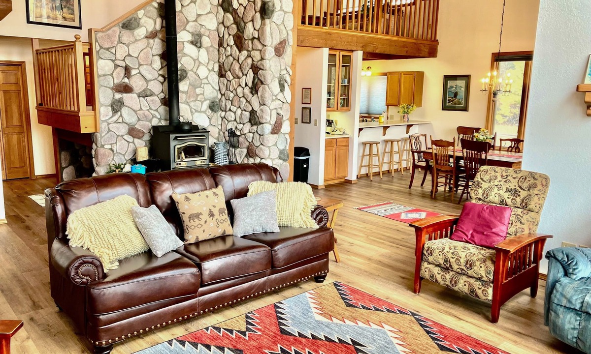 Pagosa Springs Cabin | Dog-friendly cabin with yard, mountain views near Wolf Creek and Hot Springs