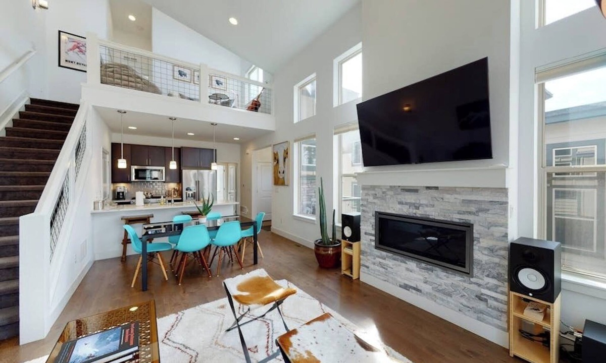 Rendezvous House | Dog Friendly Townhouse w/Private Deck, Gas Grill