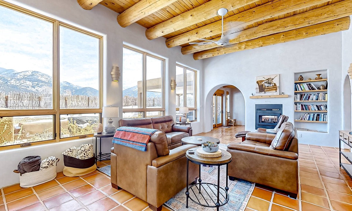 Arroyo Seco House | Dog-friendly villa & studio with mountain view, hot tub, roof deck, & EV charger