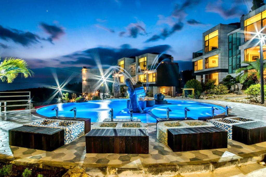 Seogwipo City Resort | Donnaekohill Resort