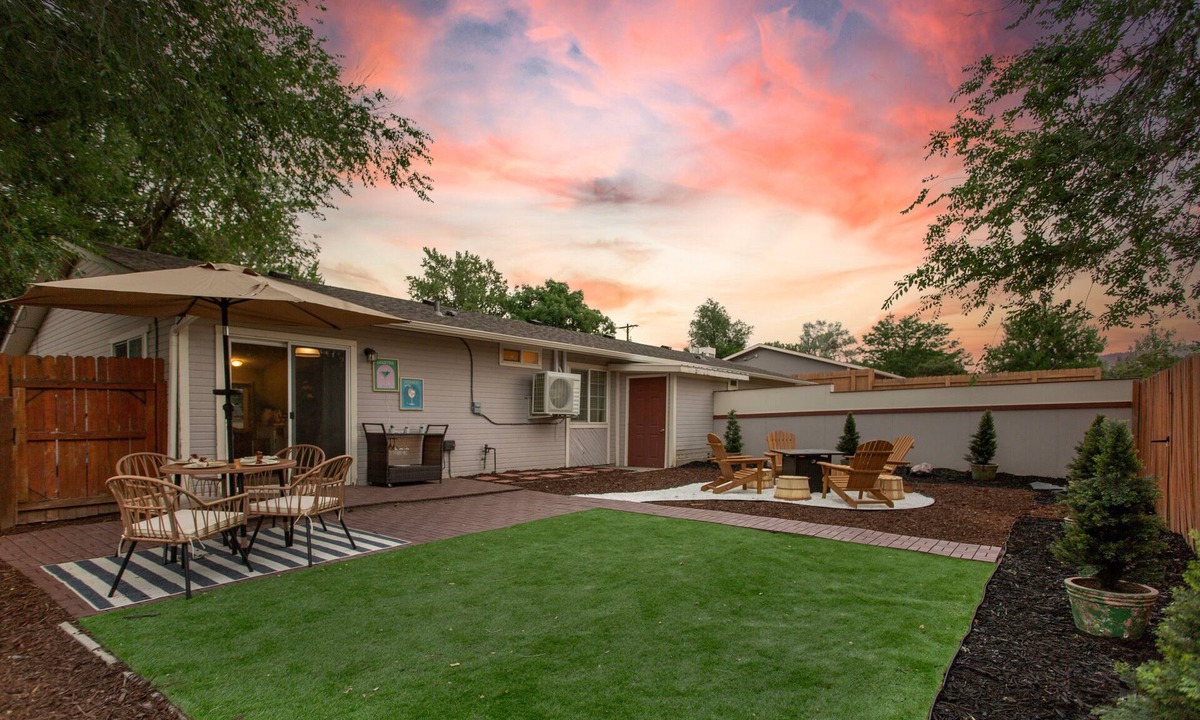 Central Colorado Springs House | Double Deuce | Portal Park & Pet Friendly w/Yard