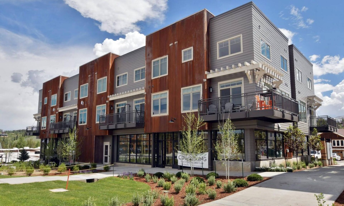Winter Park House | Downtown WP Loft 14 I Hot Tub I Great Views I Bunk Beds I Discounted Attractions