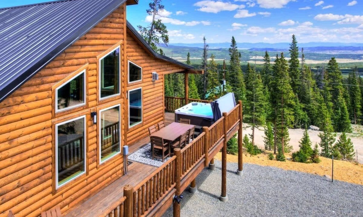 Valley of the Sun Cabin | El Lobo Lodge w/Hot Tub