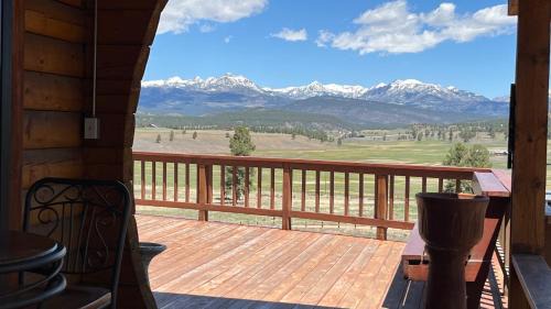 Pagosa Springs Bed & Breakfast | Elkwood Manor Bed & Breakfast