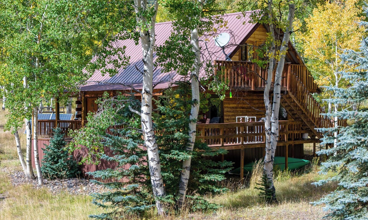 Jasper Cabin | Escape the Alamosa Sand Dunes in Jasper, Colorado!
