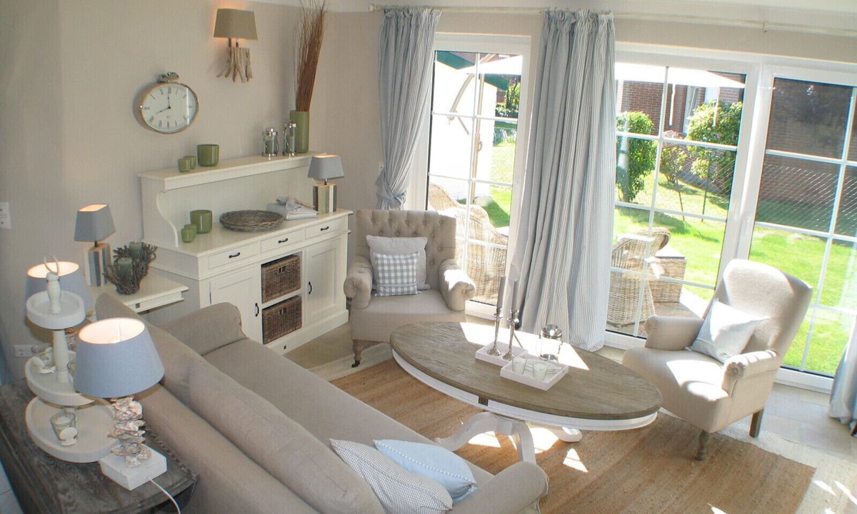 Zingst Apartment | Exclusive apartment with garden and fireplace near the beach