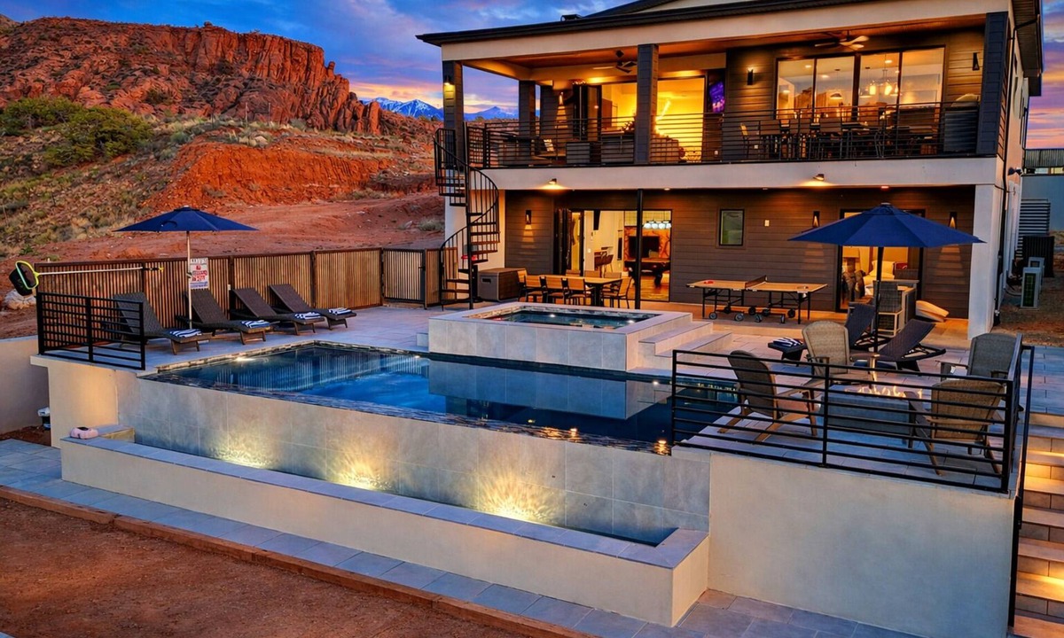 Moab South Valley House | Exclusive Retreats Desert Vista Mirage - Moab Getaway with Pool, Spa & Views