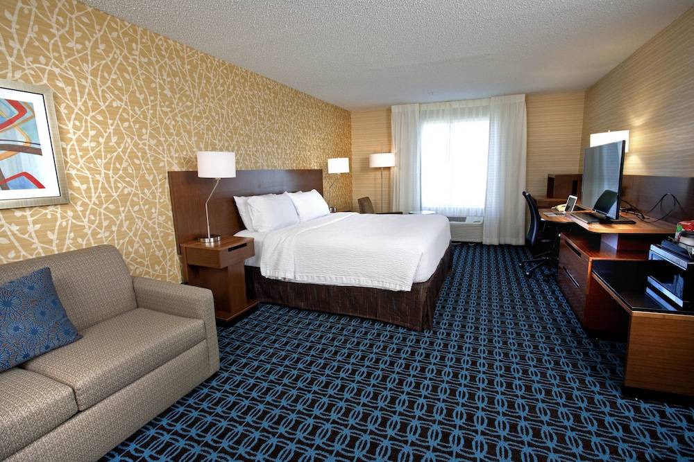 Heather Gardens Hotel | Fairfield Inn and Suites by Marriott Denver Aurora/ Medical Center