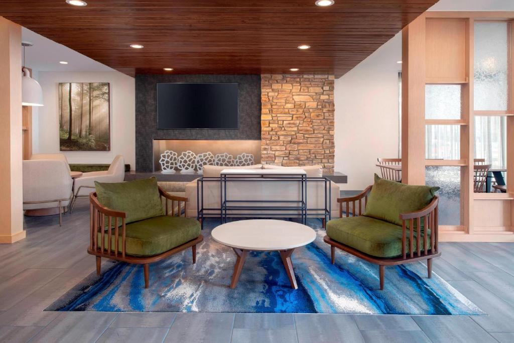 Hampden South Hotel | Fairfield Inn & Suites by Marriott Denver Tech Center North