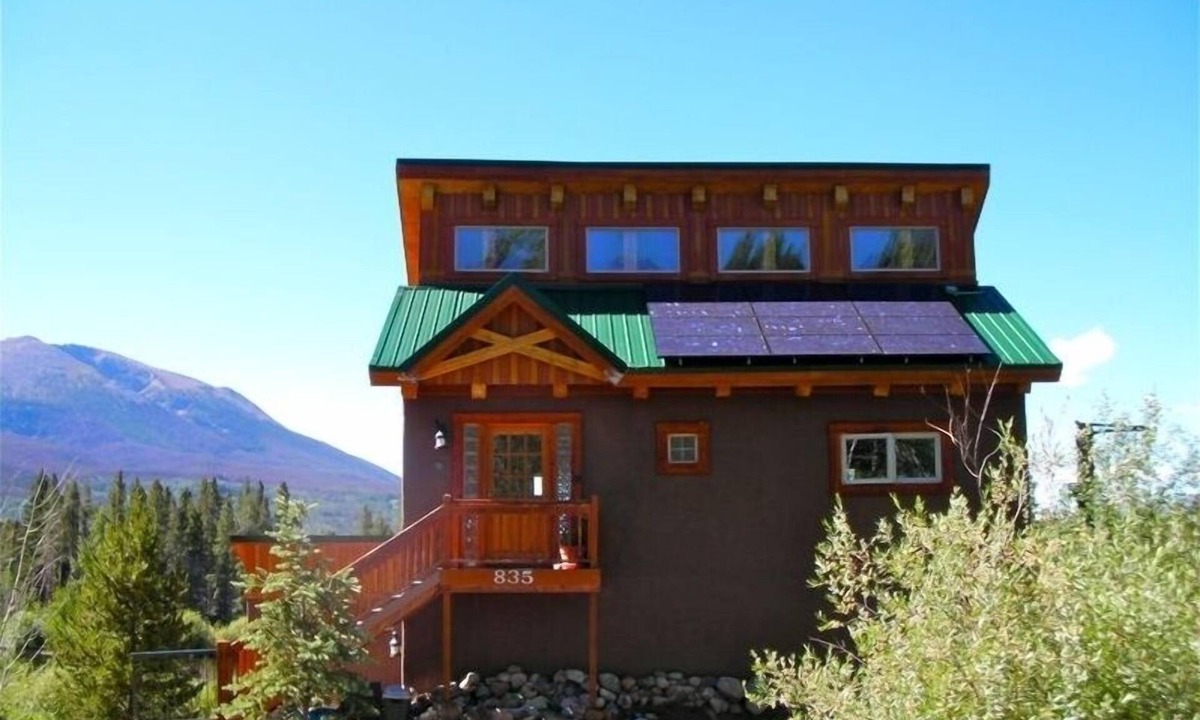 Frisco House | Family & Dog Friendly 'Eco-Home'.