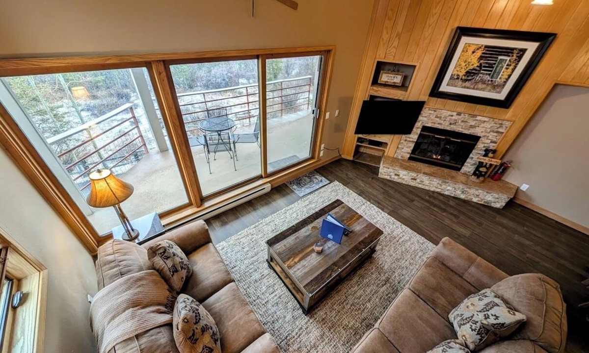 Mountain House Condo | Family-Friendly Escape | Balcony & Bike Path