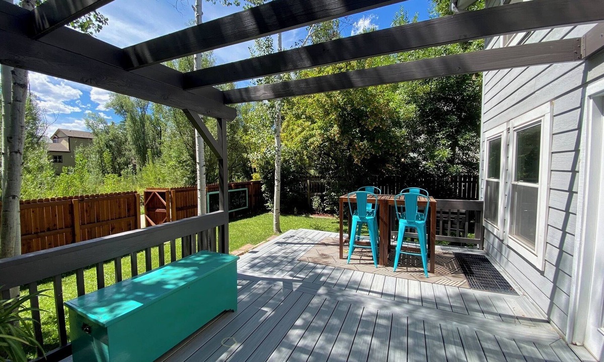 Four Mile Creek House | Family friendly home with back door access to bike trails. Parks nearby!