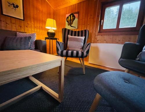 Postmuenster House | Ferienhäuschen 200 m vom See, mit eigenem Garten, Urlaub mit Hund in der Natur